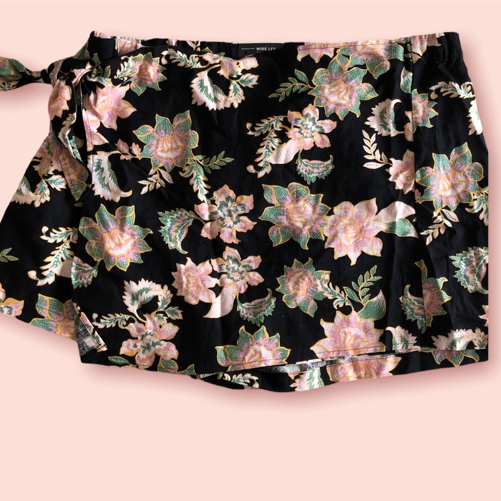 Who What Where Skirt / Shorts Plus Size